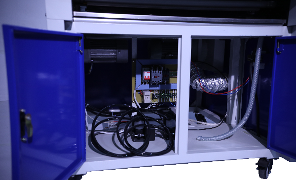 Máquina de recubrimiento UV 480