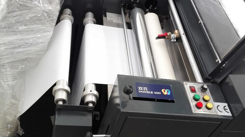 Roll-to-roll UV varnish machine for paper Roll-to-roll UV varnish machine for paper
