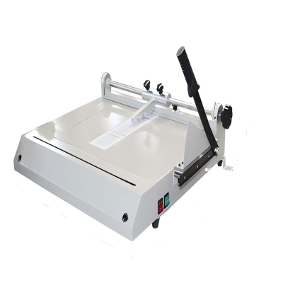 Machine de fabrication de couvertures rigides manuelle