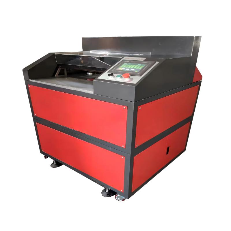 Coupeur automatique à trois côtés