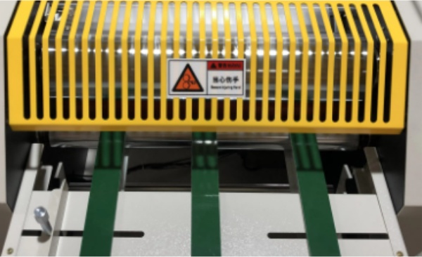 Yüksek Kaliteli Hidrolik Büyük Rulo Laminasyon Makinesi