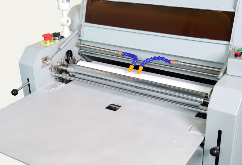 Gluing Machine