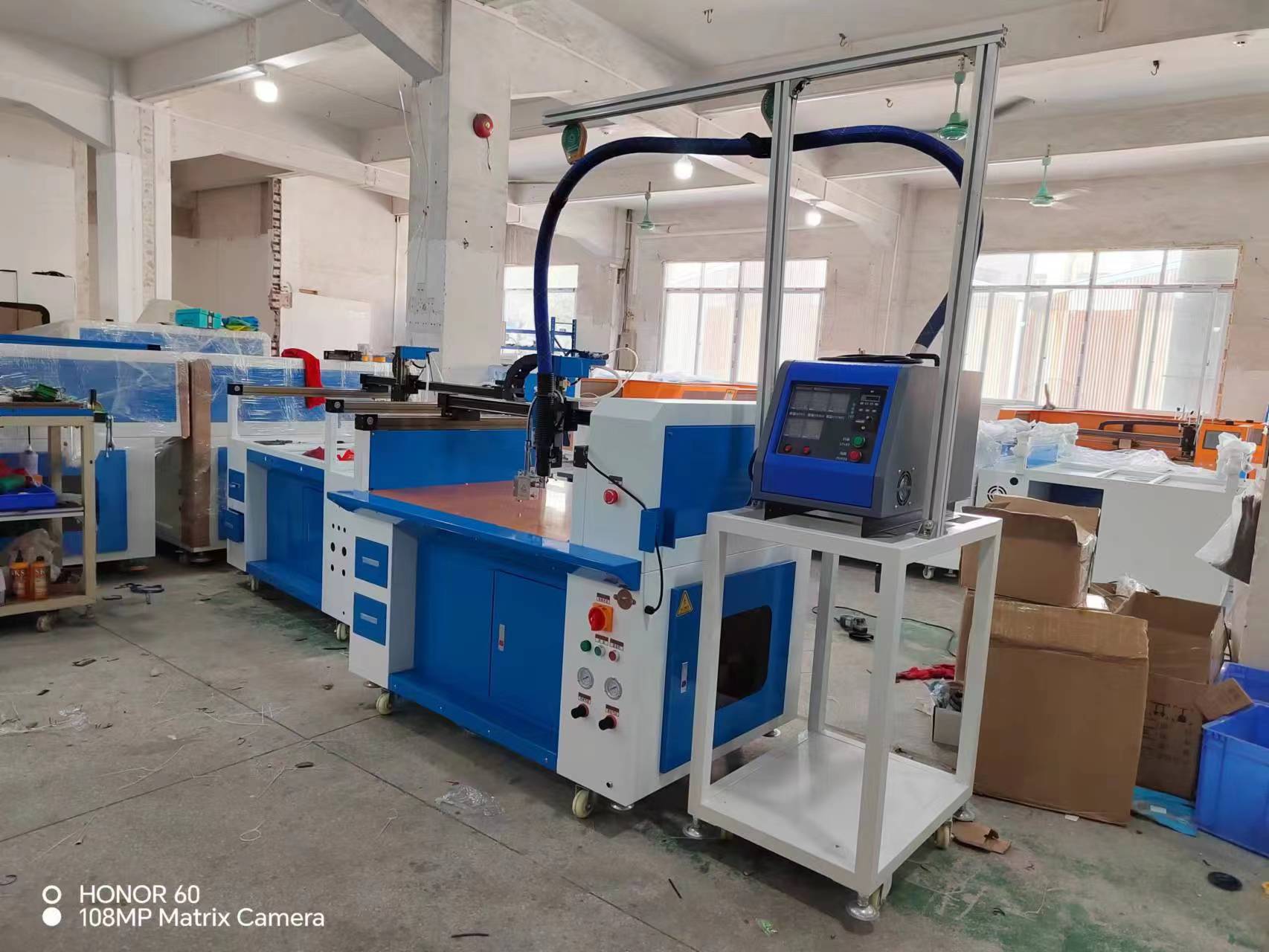 Automatic Three-axis Gluing Drawer
