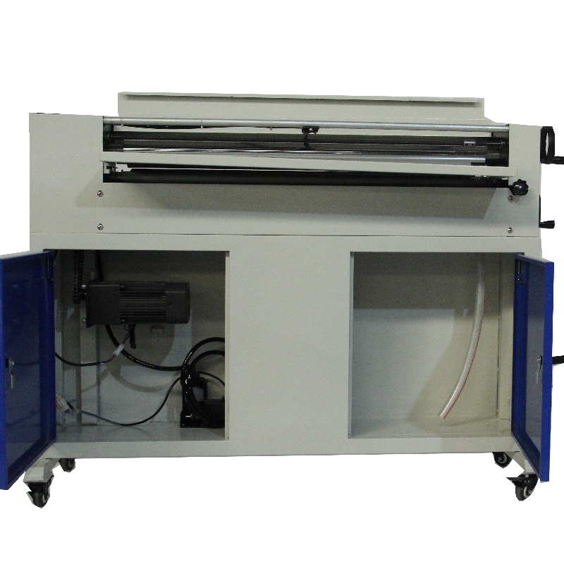 machine de revêtement à rouleaux UV